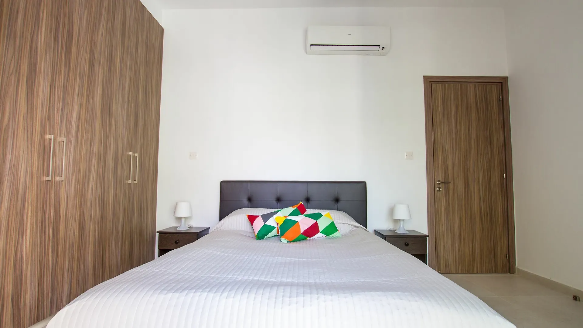 Qcc Residence Larnaca